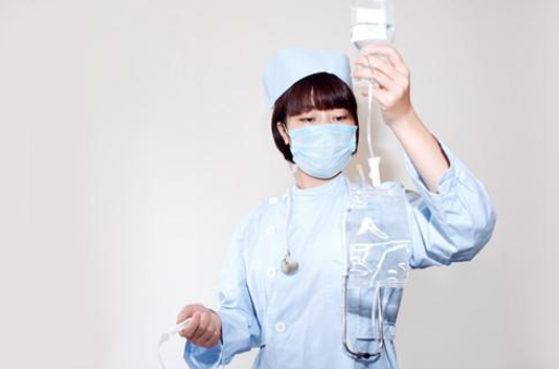揭秘：输液的5大危害和副作用