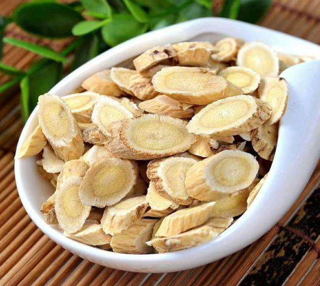 如何食用黄芪呢