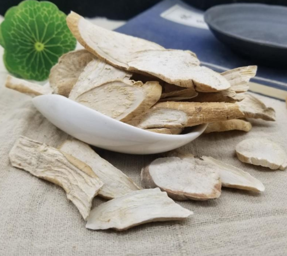 白芪泡水喝的功效是什么