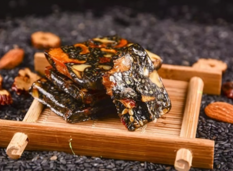 阿胶糕一天吃几块合适
