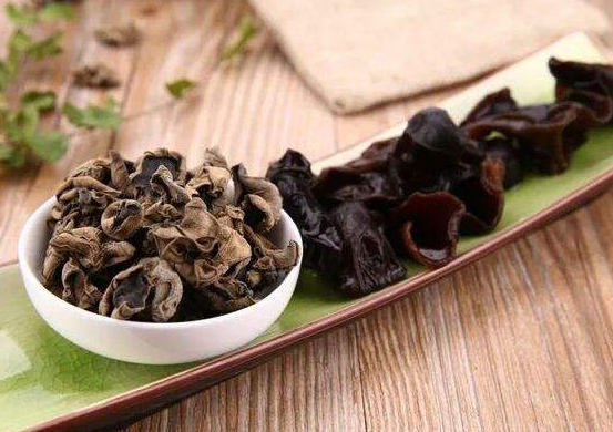 防治胸闷气短3大食疗方