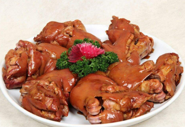 盛夏剩饭再食应充分加热