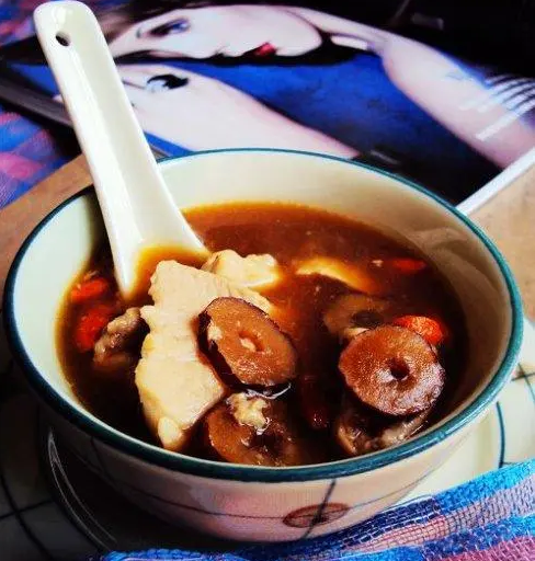 饮食中如何补血益气 肝枣补血汤的做法