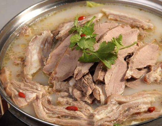 冬天喝羊肉汤有什么好处？