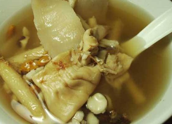 芡实怎么吃补肾?淮山芡实炖鱼肚美味补肾