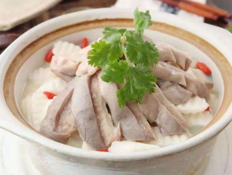 炖猪肚怎么炖治胃病 ？