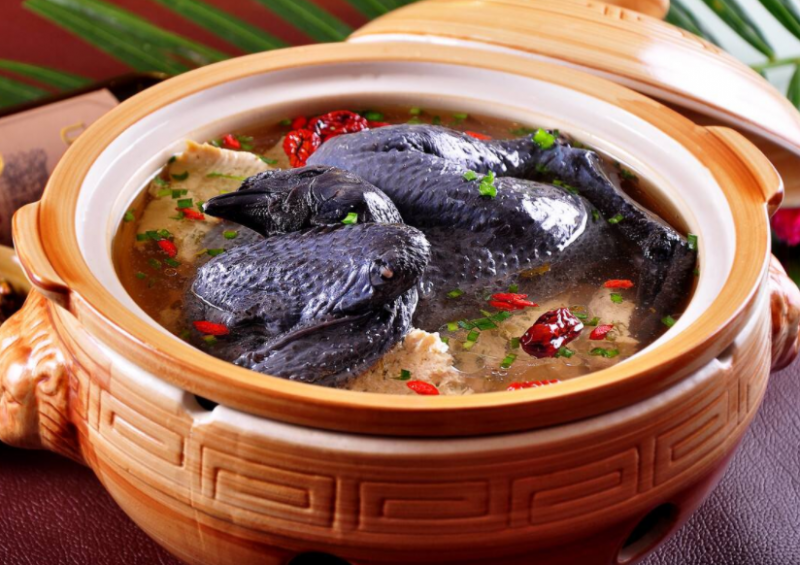 食用乌鸡的功效有哪些？