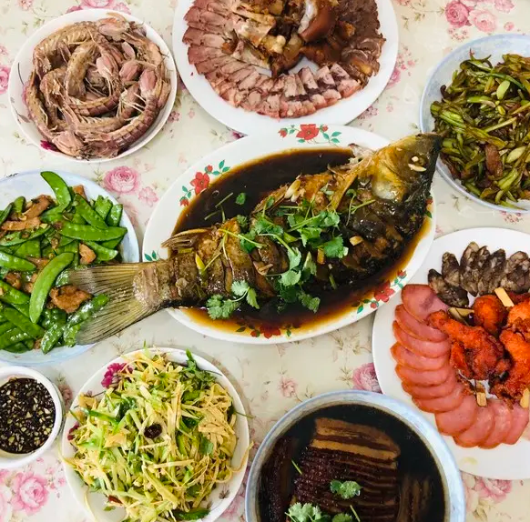 大年三十吃什么 大年30几点吃年夜饭