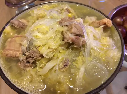 酸菜炖排骨怎么做好吃 酸菜排骨吃了会胖吗