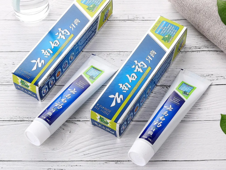 牙膏去眼袋最有效的小窍门