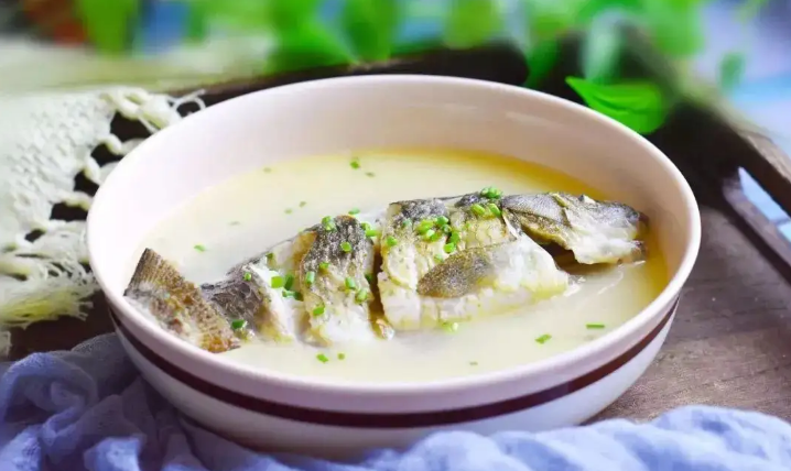 鯽魚湯怎麼燉好喝又營養 怎麼燉鯽魚湯營養又好喝