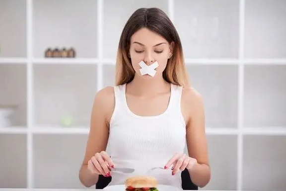 节食减肥是减肥好方法吗？节食减肥的危害