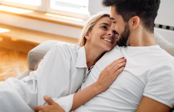女人性高潮时到底是怎样的？这些性高潮的生理常识女性必知