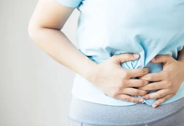 女人为什么子宫会发育异常？月经初潮晚来小心子宫发育异常