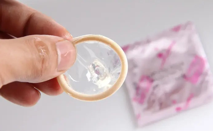 避孕套储精囊怎么排气 为什么要排出储精囊的空气