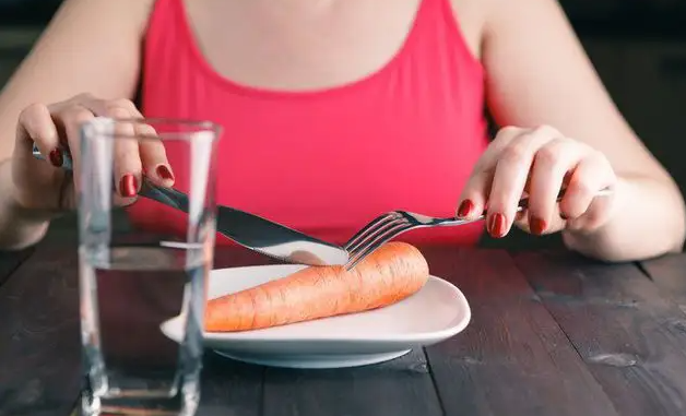节食减肥效果真的好吗?  怎么进食才不会发胖?