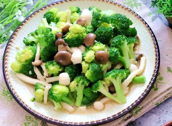 西兰花有减肥功效吗?西兰花减肥食谱有哪些?