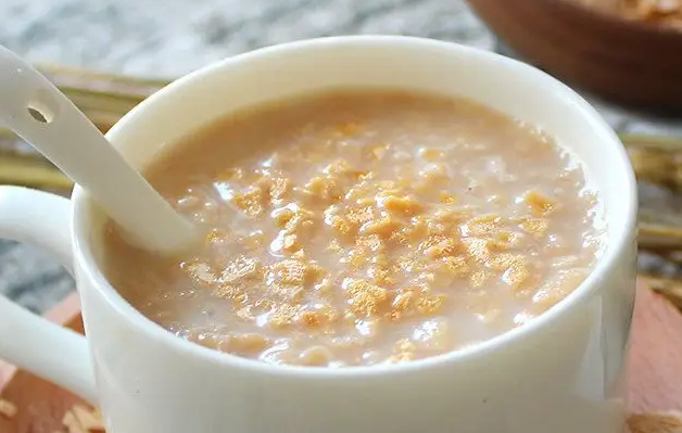 经期浮肿怎么回事?哪些食物可以消浮肿