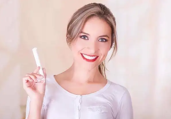 女人私处可以脱毛吗 女性清理私处毛发小心引发并发症