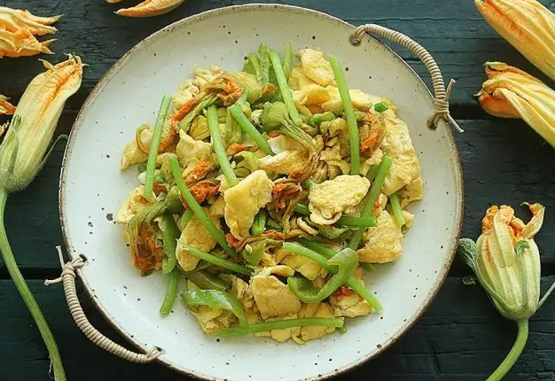 3款美味瘦身食谱 每天吃大餐照样月瘦10斤
