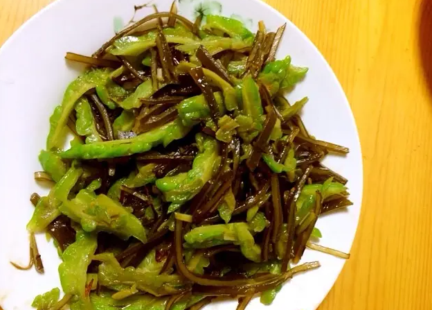 苦瓜减肥食谱 苦瓜是消脂好帮手