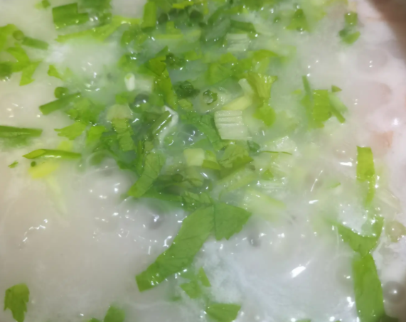 冬季5款美味减肥粥 暖胃又甩脂