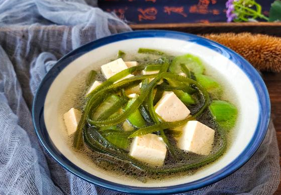 吃海带能减肥吗？3款海带减肥食谱推荐
