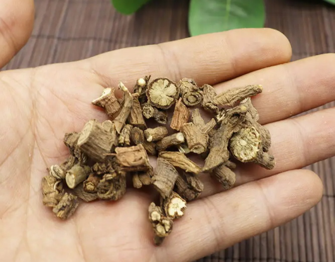 小柴胡的功效与作用 肚子痛可以吃小柴胡吗