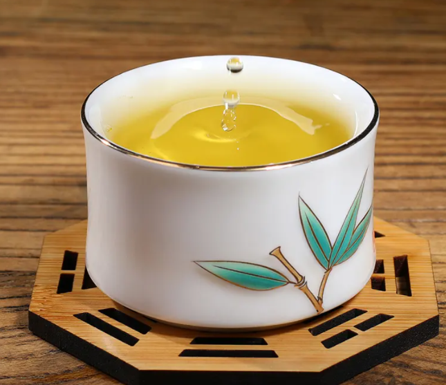 铁观音茶是凉性还是热性 适合喝铁观音茶的人群具体有哪些