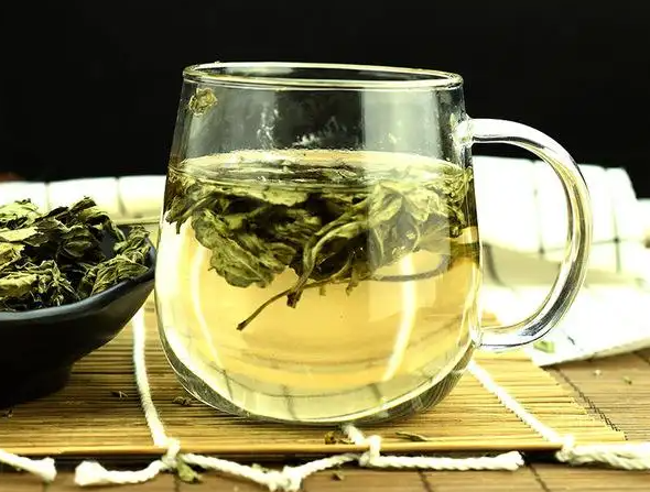 荷叶茶有什么作用 荷叶茶有排便作用吗？