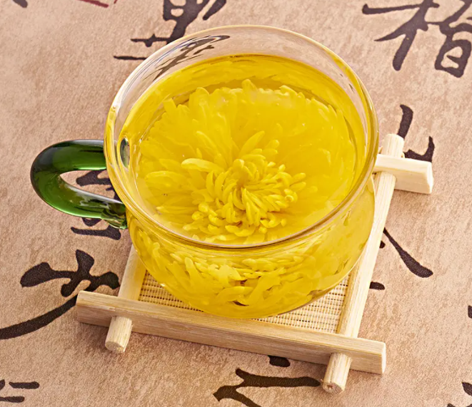 黄菊花茶的功效与作用 黄菊花茶的好处