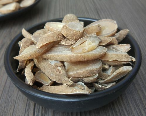 中药郁金的功效与作用 郁金的副作用