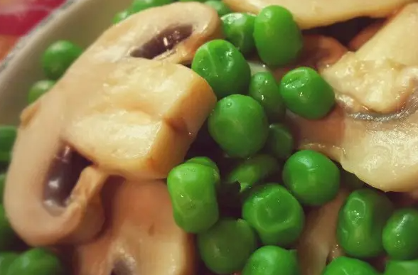 青豆和此物一起炒，清热解毒去秋燥