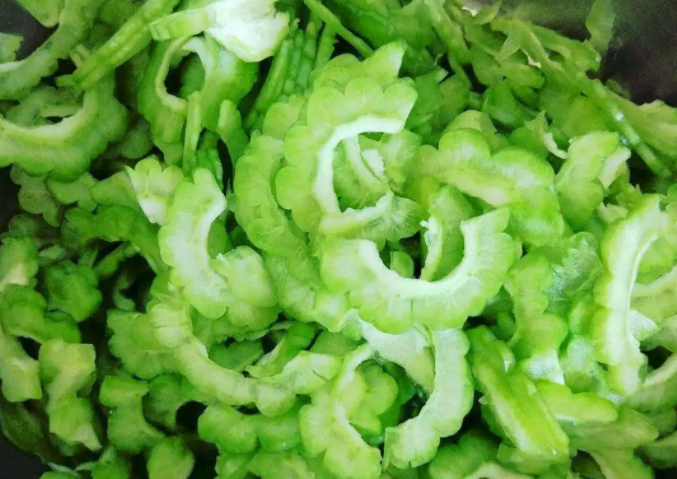夏天吃什么食物降火 夏天降火的食谱大全