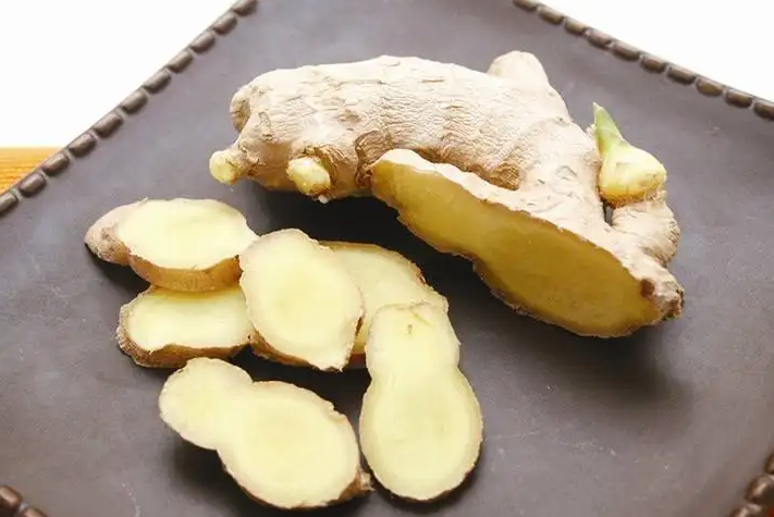 生姜敷脸有什么好处 生姜擦脸可以祛斑吗
