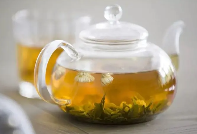 麦冬可以和菊花一起泡水喝吗 菊花麦冬茶的功效与作用