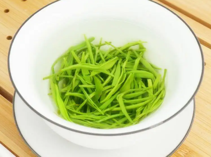 毛尖茶的功效与作用 毛尖茶的七大功效