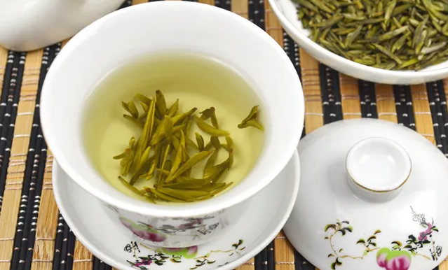 黄茶的功效与作用 黄茶属于发酵茶吗？