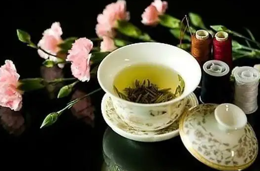 茶叶敷脸的作用与功效 茶叶敷脸的6种功效