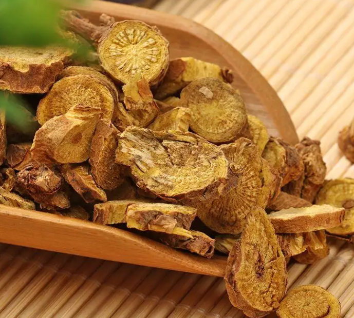 炒黄芩的功效与作用 炒黄芩和黄芩的区别