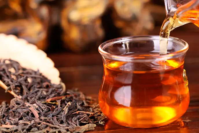红茶怎样搭配着喝可以美白肌肤？