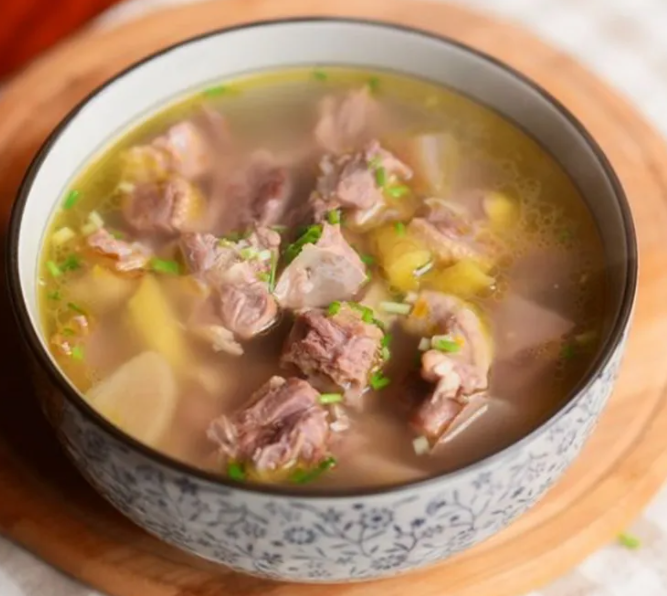 鸭肉汤的功效与作用 鸭汤嘌呤含量高吗