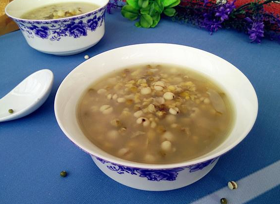 玉米绿豆大米粥食疗功效 玉米绿豆粥的做法