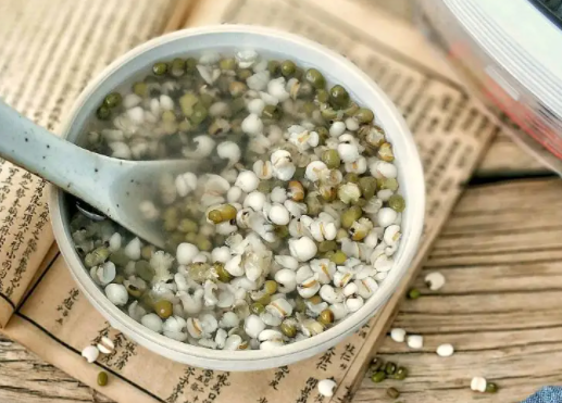薏米绿豆汤能减肥吗 薏米绿豆汤的功效与作用