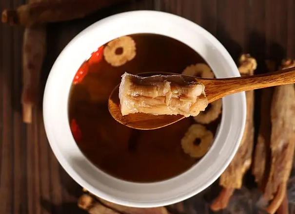 红参茶的功效与作用 红参片可以天天泡水喝吗