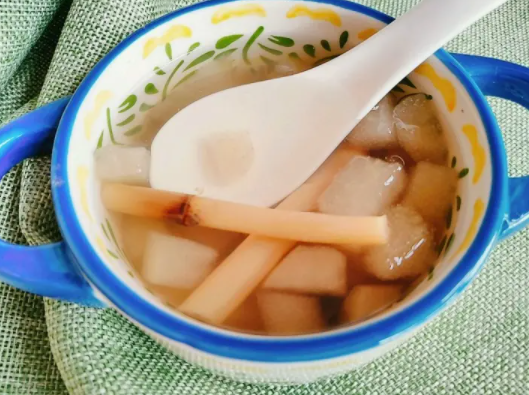 芦根煮水的功效是什么 芦根煮水一次用多少克的好？