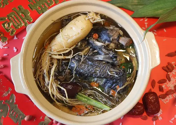 人参乌鸡汤的功效与作用 人参乌鸡汤要炖多长时间