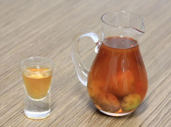青梅泡酒的正确泡法 青梅泡酒的功效与作用