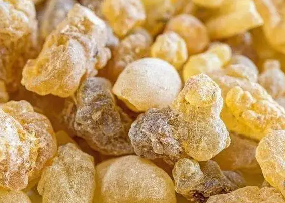 乳香纯露的功效与作用 乳香纯露的美容功效