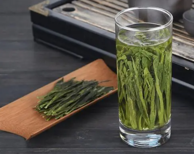 烘青绿茶的功效与作用 喝烘青绿茶的注意事项